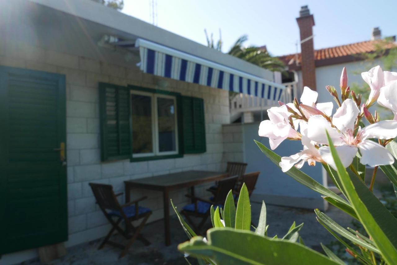 Vacation House "Pave" Povlja  Exterior photo
